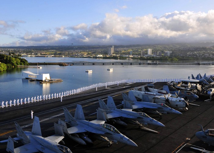 Tàu sân bay USS Ronald Reagan